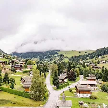 Adret 5 A 200m Des Pistes De *
