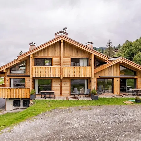 Chalet Adret 5 A 200m Des Pistes De